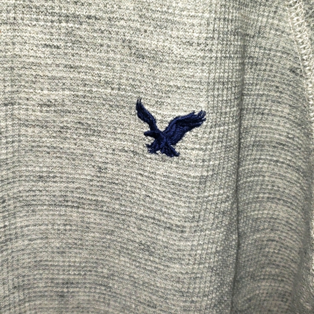 American Eagle thermal long sleeve gray/blue